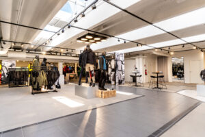 Mascot SHOWROOM 5